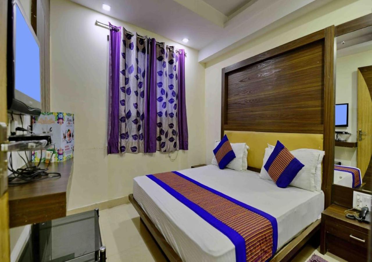 ניו דלהי Hotel Perfect Spot- Main Bazar - Walking Metro Station מראה חיצוני תמונה