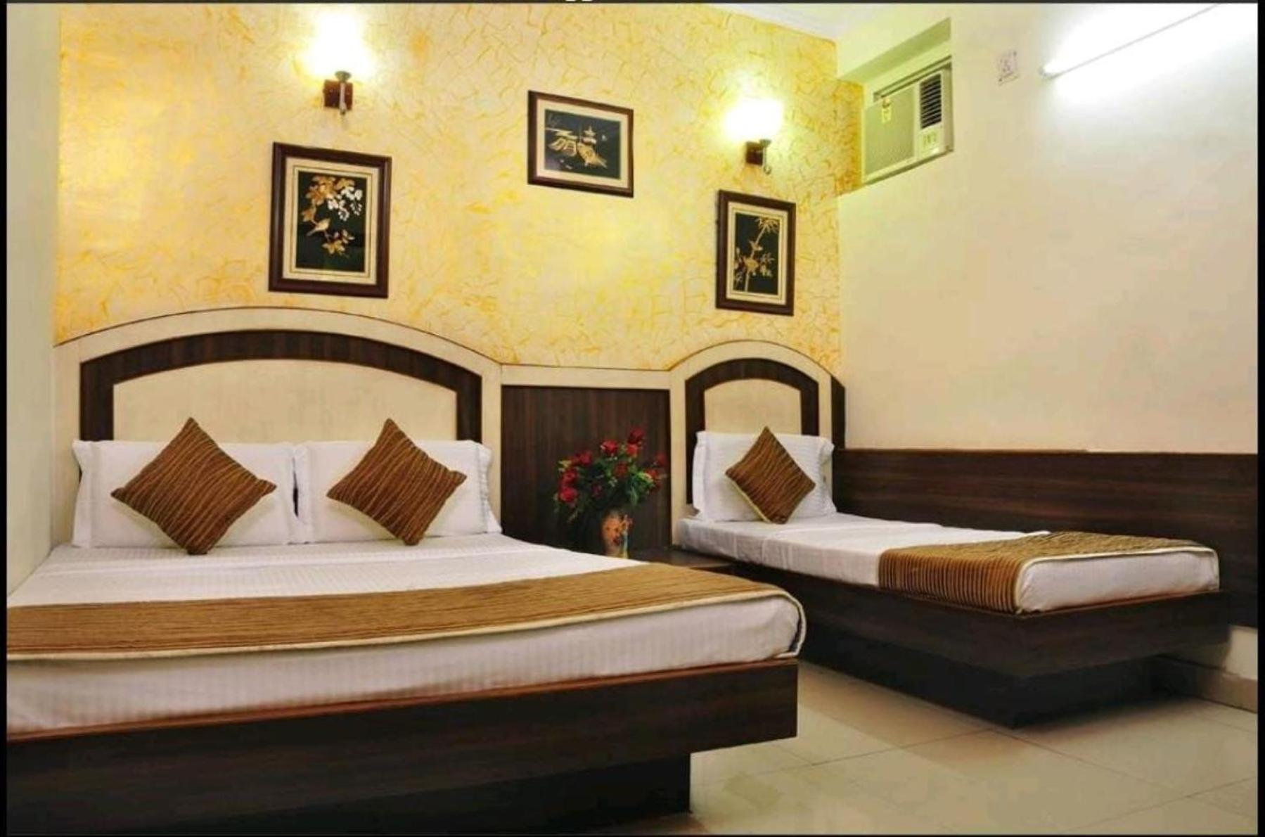 ניו דלהי Hotel Perfect Spot- Main Bazar - Walking Metro Station מראה חיצוני תמונה